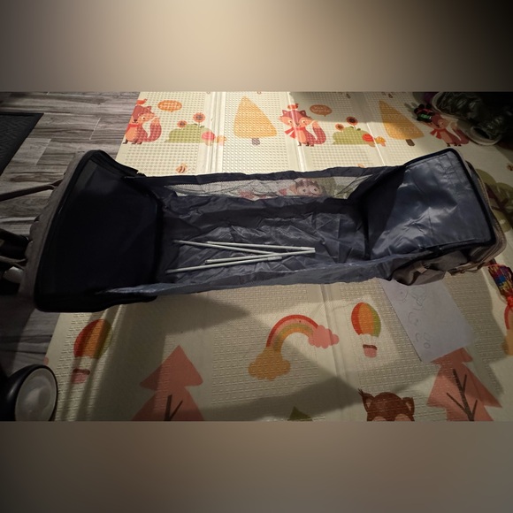 Diaper Backpack - Picture 5 of 7